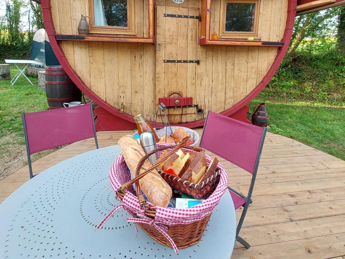 Villa L'authentique Tonneau à Cidre d'Emma Litteau Esterno foto