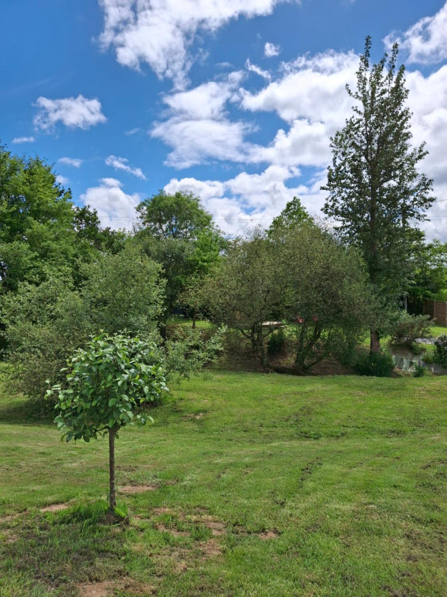 Villa L'authentique Tonneau à Cidre d'Emma Litteau Esterno foto